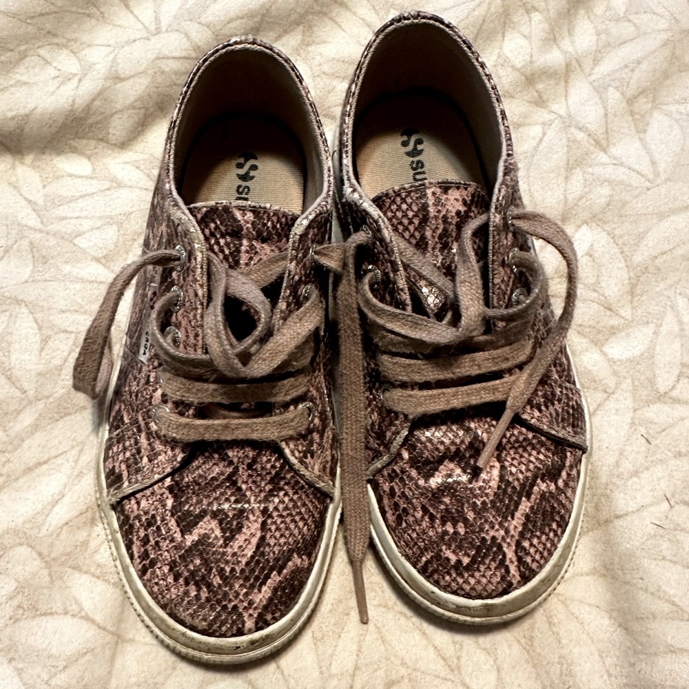 Girls Size 12.5 Superga Leather Sneakers